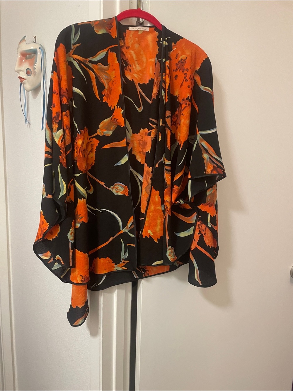 Do everything in love Black and Orange Floral Open-Front Tunic Large